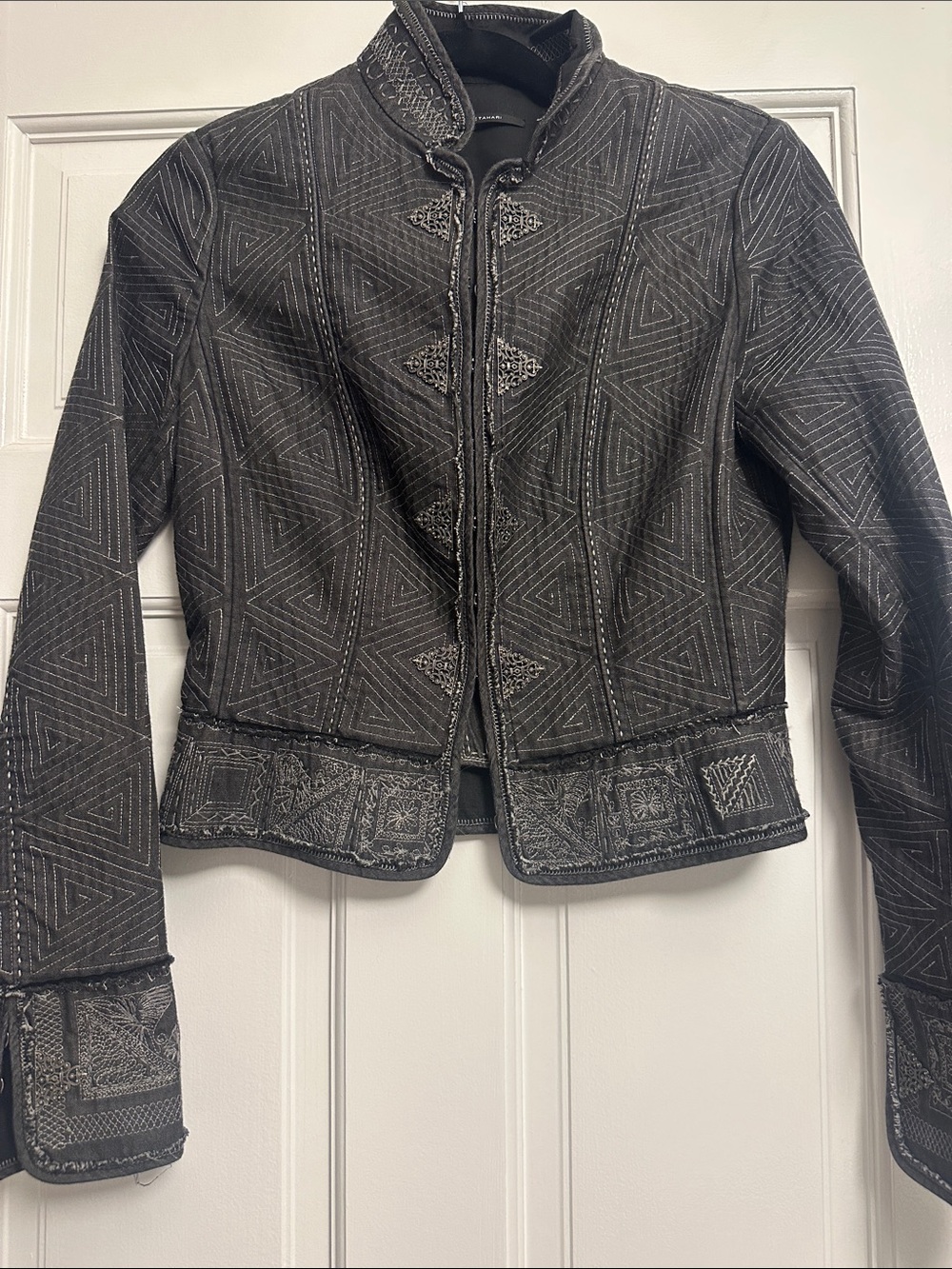 Elie Tahari Woven Geometric Embroidered Jacket - size XS